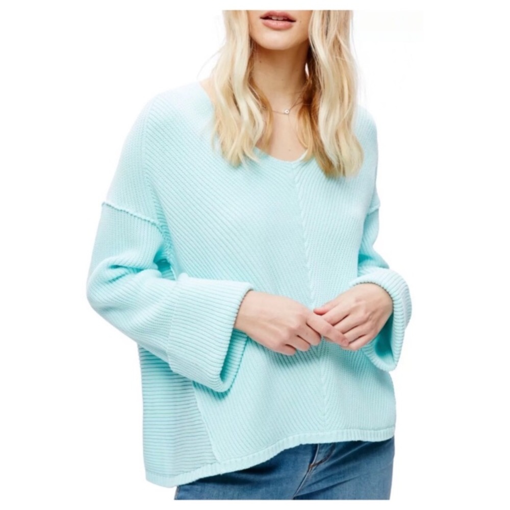 🔔🕊️LAST CHANCE Free People La Brea VNeck Teal Blue Ribbed Sweater